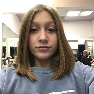 Meet your Posher, Olivia